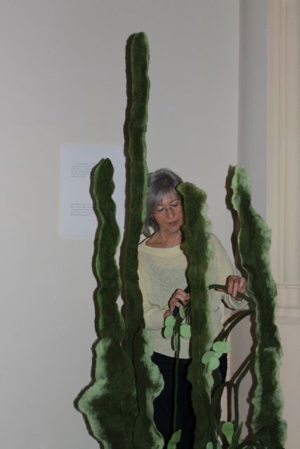 La artista Ascensión García utiliza Alicia en el país de las maravillas para denunciar los problemas sociales en la UMU - 1, Foto 1