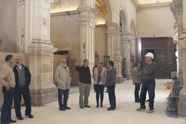 El Alcalde de Lorca y la Consejera de Cultura visitan las obras de restauración de la Colegiata de San Patricio de Lorca - 1, Foto 1