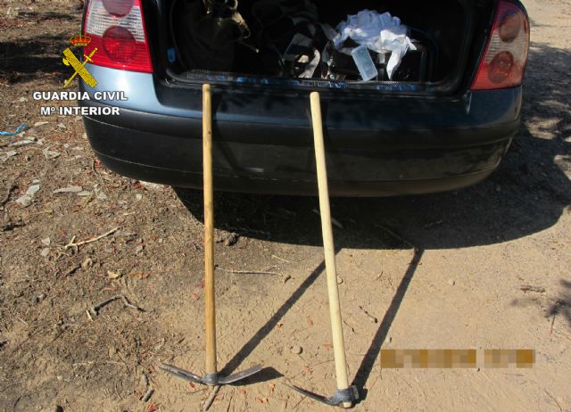 La Guardia Civil recupera varias piezas arqueológicas en Yecla y Corvera-Murcia - 1, Foto 1