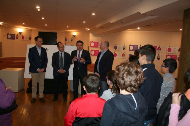 Llega a Alcantarilla la exposición Descubriendo Científicas, a través de la Consejería de Educación y Universidades, junto a la Fundación Séneca - 3, Foto 3