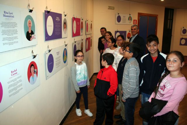Llega a Alcantarilla la exposición Descubriendo Científicas, a través de la Consejería de Educación y Universidades, junto a la Fundación Séneca - 4, Foto 4