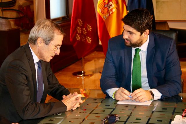 Fernando López Miras recibe en el Palacio de San Esteban al embajador de Francia en España - 2, Foto 2