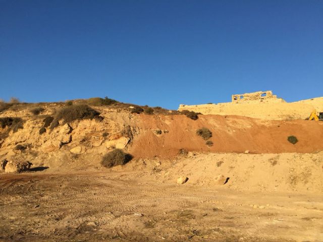El Cerro de Los Moros se reforestara con flora autoctona el proximo 3 de diciembre - 1, Foto 1