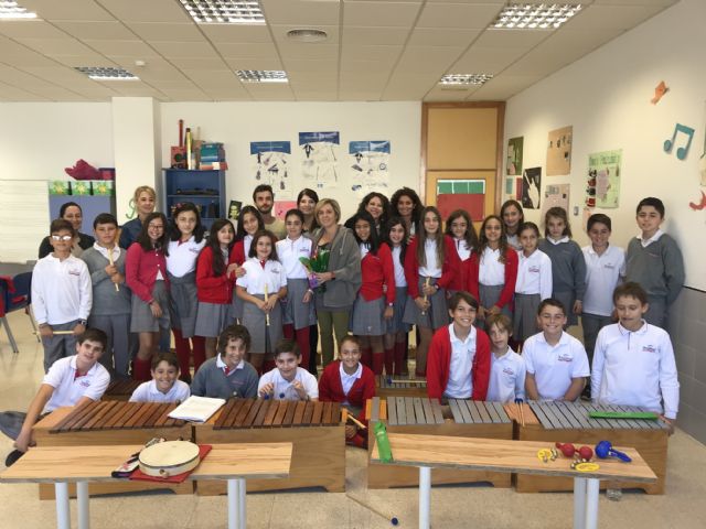 La consejera de Educación, Juventud y Deportes visita el colegio Fuenteblanca de Murcia con motivo de su X aniversario - 1, Foto 1