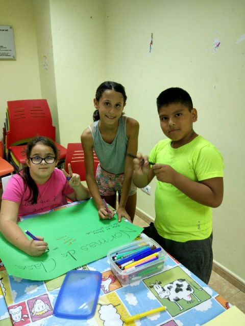 Gran éxito de las actividades de ocio educativo y refuerzo escolar que desarrolla El Candil, Foto 6