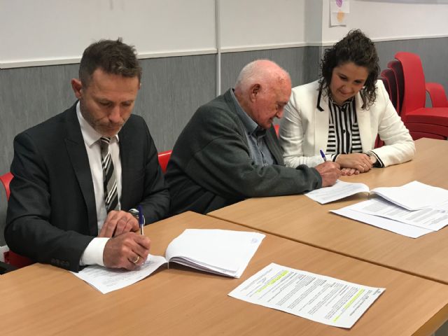 El Ayuntamiento de Torre Pacheco firma un Convenio de Colaboración con el Club de Pensionistas y Jubilados Virgen de la Consolación de El Jimenado - 2, Foto 2