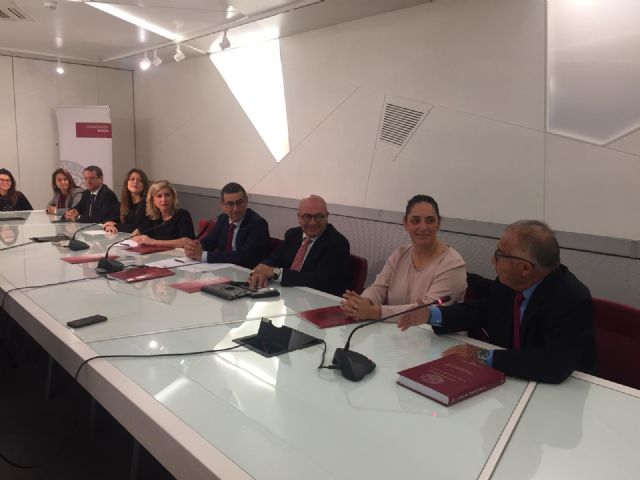 El Ayuntamiento de Molina de Segura y la Universidad de Murcia firman un convenio para desarrollar el Programa Salud 5-10, Niños Sanos, Adultos Felices - 2, Foto 2