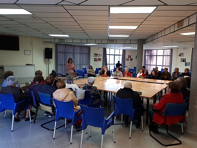 Los mayores se forman sobre la toma de decisiones en su da a da, Foto 1