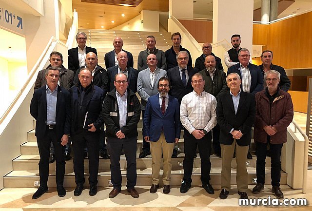 El consejero de Presidencia se reúne con los jefes de Policía Local para mejorar la coordinación a través de grupos de trabajo, Foto 1