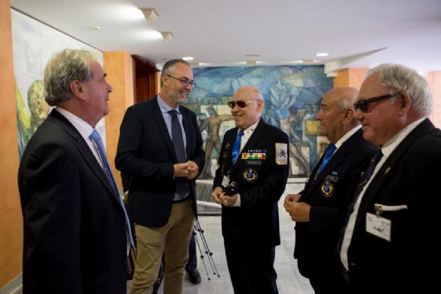 La Asamblea apoya que la Región sea el escenario para la celebración del Día de las Fuerzas Armadas el próximo año - 1, Foto 1