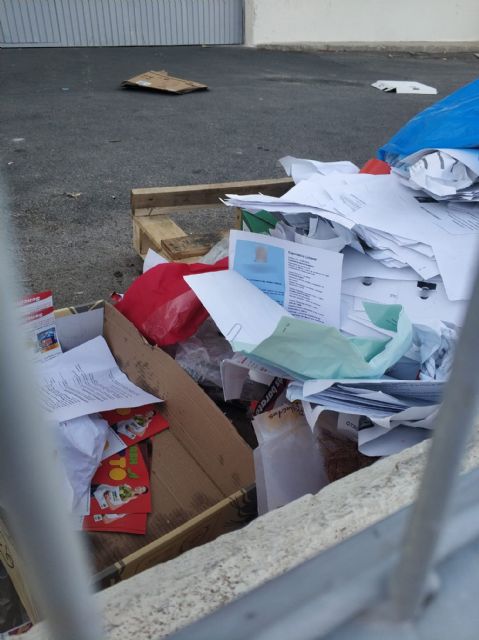 IU-Verdes advierte de la violación de datos personales de los solicitantes de empleo en un economato ubicado en Los Peñones - 1, Foto 1