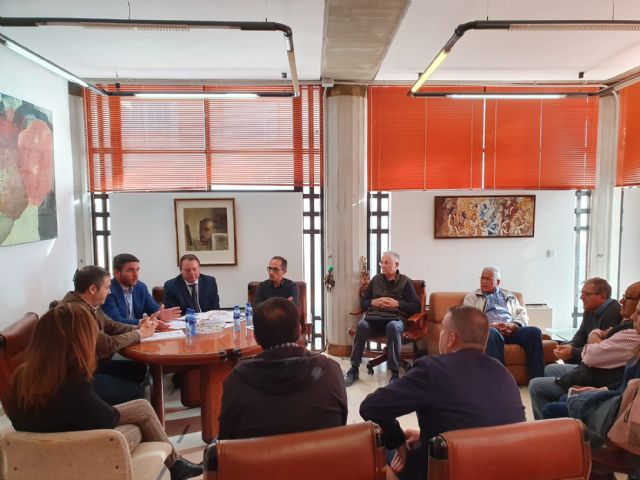 El consejero de Agua mantiene un encuentro con representantes de la Comunidad de Regantes de Ceutí - 1, Foto 1