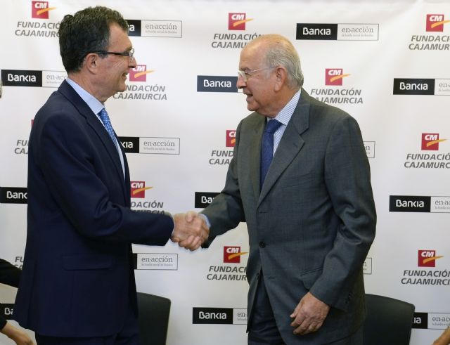 El Ayuntamiento, Bankia y la Fundación CajaMurcia renuevan su compromiso con 32.000 mayores murcianos - 1, Foto 1