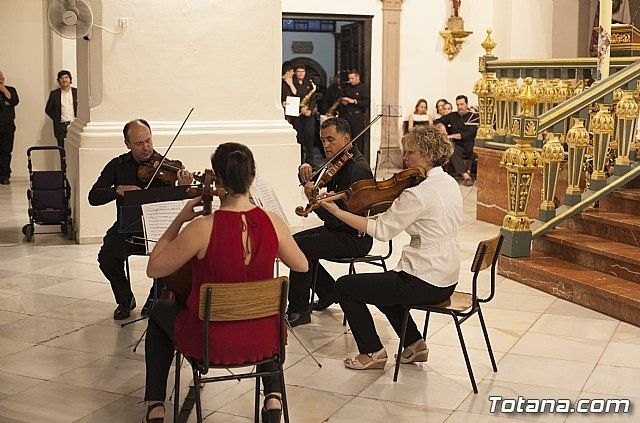 Un violinista en el Cielo, Foto 1