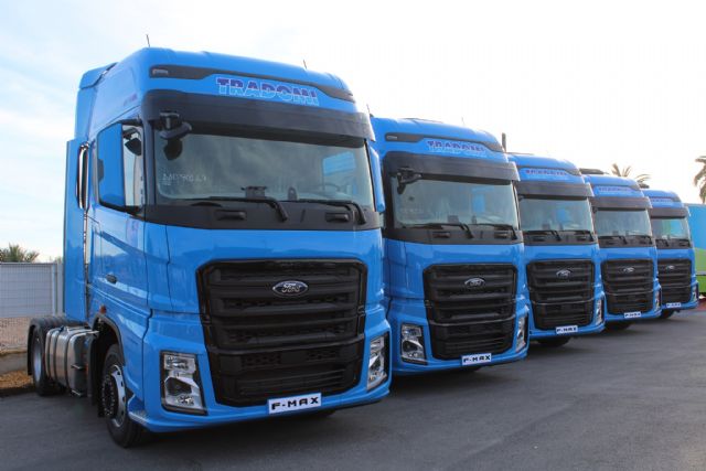 Grupo Terramovil presenta en Lorca su nuevo Servicio Oficial de Terra Trucks - 4, Foto 4