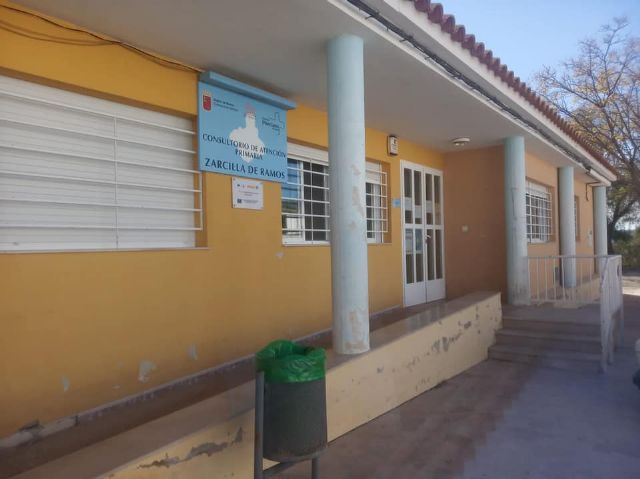IU-Verdes Lorca denuncia la supresión de servicios sanitarios en el consultorio de Zarcilla de Ramos - 1, Foto 1