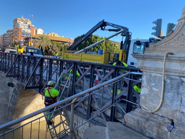 Las calles de Murcia y pedanías se ponen a punto para dar la bienvenida a la Navidad - 1, Foto 1