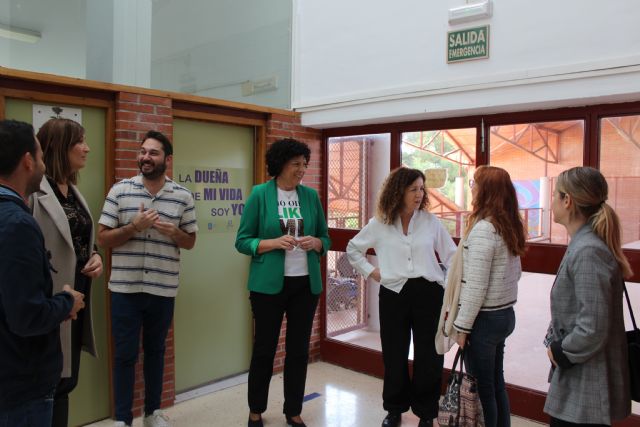 Inaugurada la campaña de sensibilización '¡Qué no te apriete el amor, no es tu talla!; '¡El amor deja huella no crees cicatrices!' en el IES Rambla de Nogalte de Puerto Lumbreras - 2, Foto 2