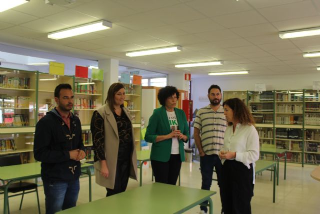 Inaugurada la campaña de sensibilización '¡Qué no te apriete el amor, no es tu talla!; '¡El amor deja huella no crees cicatrices!' en el IES Rambla de Nogalte de Puerto Lumbreras - 4, Foto 4