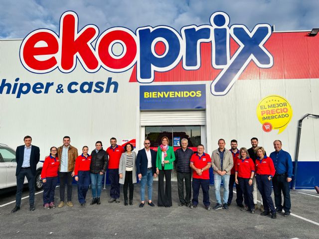 La alcaldesa de Archena visita el hipermercado Ekoprix tras su apertura en la ciudad - 2, Foto 2