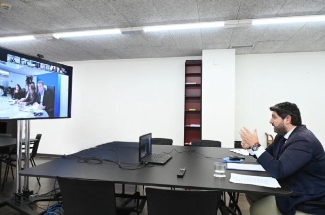 López Miras destaca la labor de los 1.180 efectivos aportados por la Región de Murcia para ayudar en los municipios castigados por la DANA - 1, Foto 1