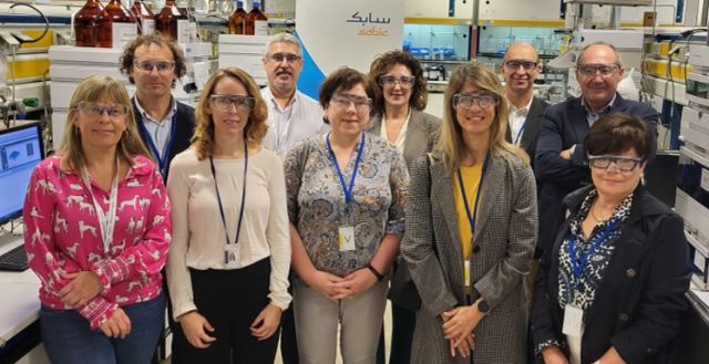La Fundación SABIC España dona más de 50 equipos de laboratorio a los principales centros educativos de enseñanzas profesionales y universitarias que ofrecen estudios de química en la Región de Murcia - 1, Foto 1