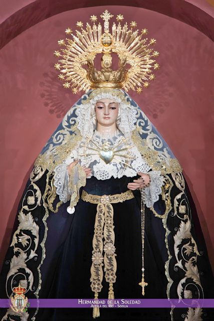 La Hermandad de la Soledad de Alcalá del Río honra a sus difuntos con el luto de su Titular y la Misa de Réquiem - 1, Foto 1