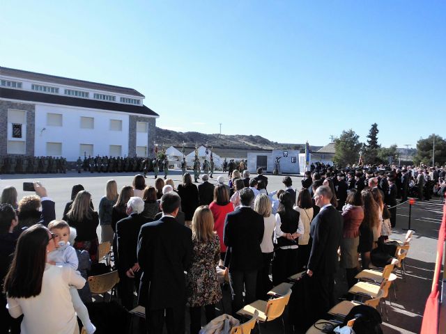 El alcalde de Alcantarilla, Joaquín Buendía, asiste a los actos de la Patrona del Arma de Infantería, en el Regimiento Zaragoza 5 de Paracaidistas - 3, Foto 3