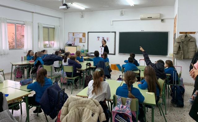 Unos 250 estudiantes de 3° de Primaria participan en talleres de sensibilización en diversidad funcional - 4, Foto 4