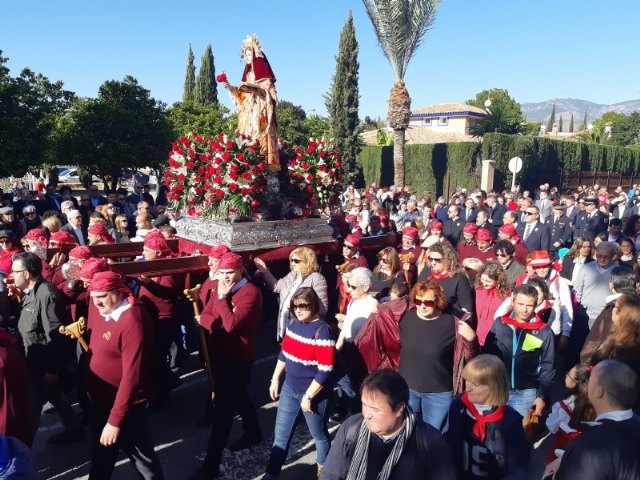 Varias miles de personas acompañan la imagen de Santa Eulalia en su tradicional romería de bajada a Totana. - 5, Foto 5