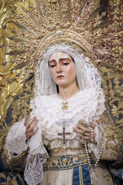 La Virgen de las Angustias de Alcalá del Río se viste de celeste en la festividad de la Inmaculada - 2, Foto 2