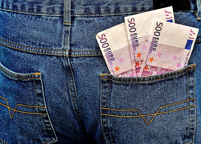 Los creadores de contenido que viven en Andorra tendrán que tributar en España si Hacienda cambia el actual concepto de residencia fiscal - 1, Foto 1