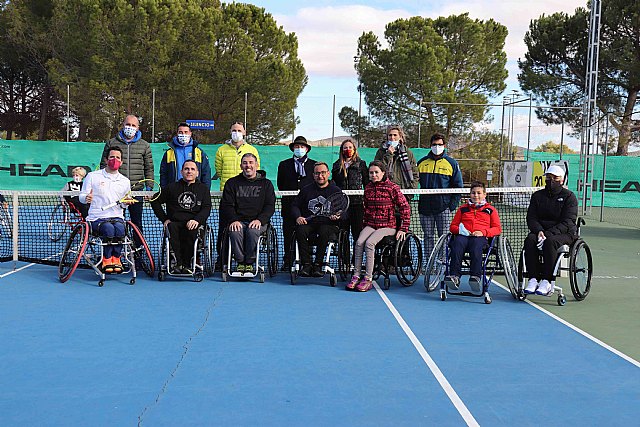 1º Clinic de Tenis en Silla, organizado por el Yecla Club de Tenis - 2, Foto 2