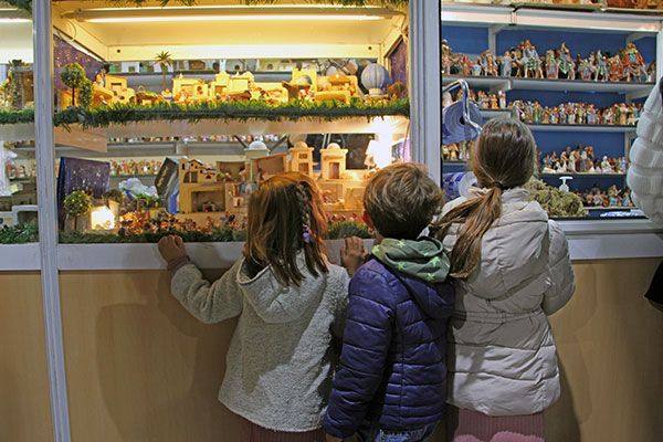 La XXVII edición de la Feria del Belén de Sevilla, organizada por la Asociación de Comerciantes del Belén de Sevilla (ACOBE) - 1, Foto 1