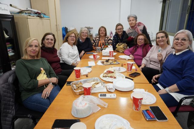 Un árbol de Navidad único decora la Plaza Real de la Feria de Los Alcázares - 4, Foto 4