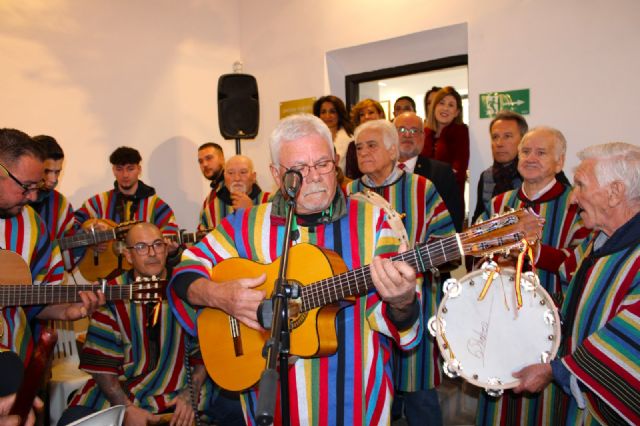 El Belén municipal recrea en el patio del Palacio de Guevara las Torres de Herodes y la Biblioteca de Celso - 5, Foto 5