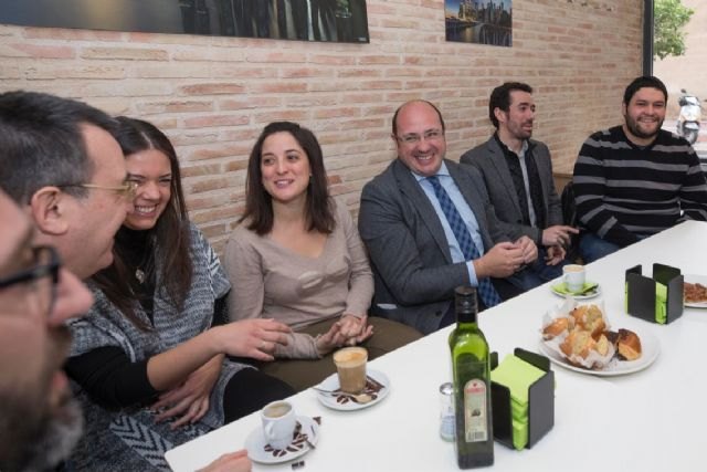 Pedro Antonio Sánchez: Los jóvenes investigadores son exponente de un talento brillante, imprescindible para hacer una Región mejor - 2, Foto 2