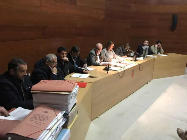 Fomento mejorará la iluminación en el Polígono Industrial Oeste beneficiando a más de un millar de empresas - 1, Foto 1