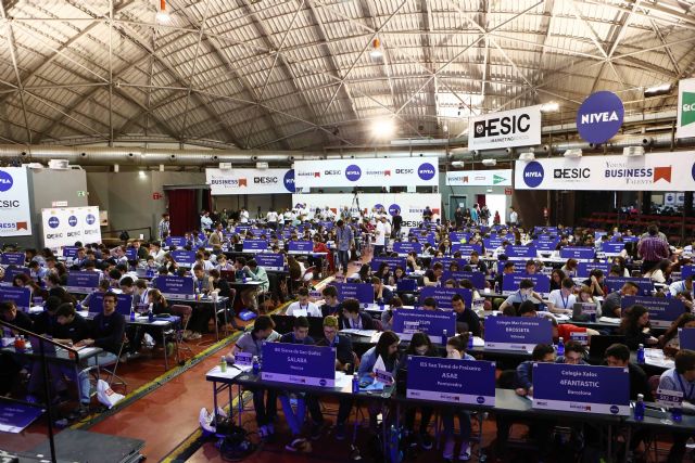 Más de 650 estudiantes de Murcia buscan ser los mejores empresarios virtuales del país - 2, Foto 2