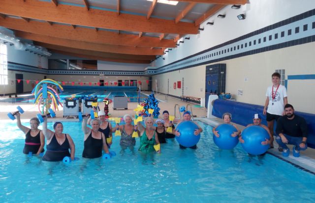 La Concejalía de Actividad Física renueva el material deportivo de las piscinas del Centro Deportivo Municipal - 2, Foto 2