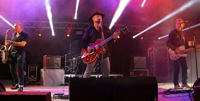 'Los Rebeldes' ofrecen un concierto este sábado en el teatro Thuillier de Caravaca - 3, Foto 3