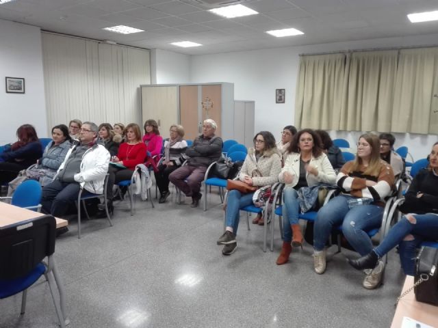 El Ayuntamiento de Molina de Segura lleva a cabo un Curso de Escaparatismo para comerciantes del municipio - 2, Foto 2