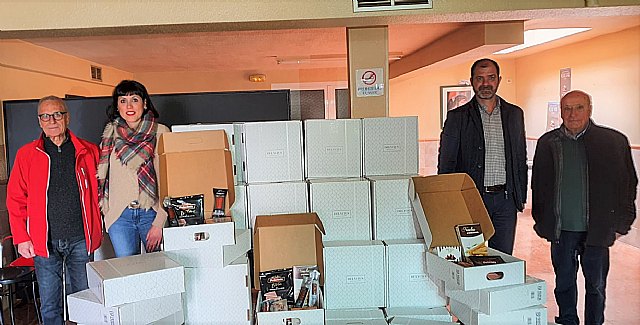 La empresa municipal Aguas de Cieza se sumó a la solidaridad esta Navidad - 1, Foto 1