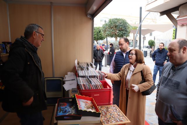 La tercera edición de la Feria del Coleccionismo cierra la Navidad en la Plaza de la Constitución - 2, Foto 2