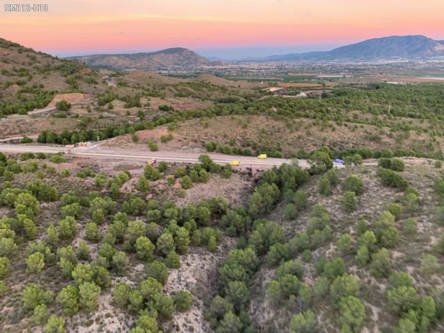 Rescatan a un ciclista tras caer a un barranco junto al Trasvase, Foto 2