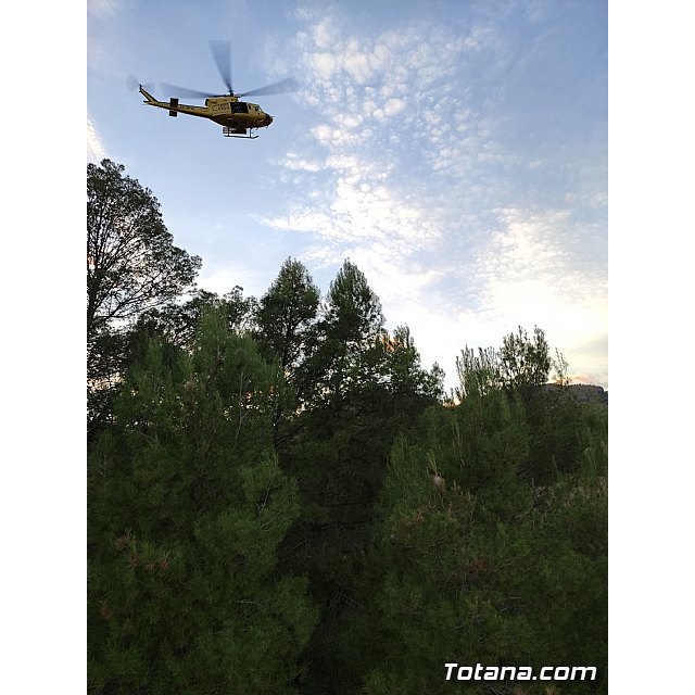 Rescatan a un ciclista tras caer a un barranco junto al Trasvase, Foto 5