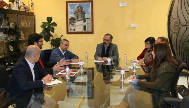 El Ayuntamiento y el Instituto de Turismo se reúnen para impulsar el Plan Director del Camino de la Cruz de Caravaca - 1, Foto 1