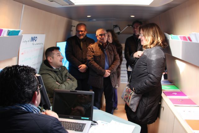 El InfoMóvil asesora a más de un centenar de emprendedores en San Pedro del Pinatar - 1, Foto 1