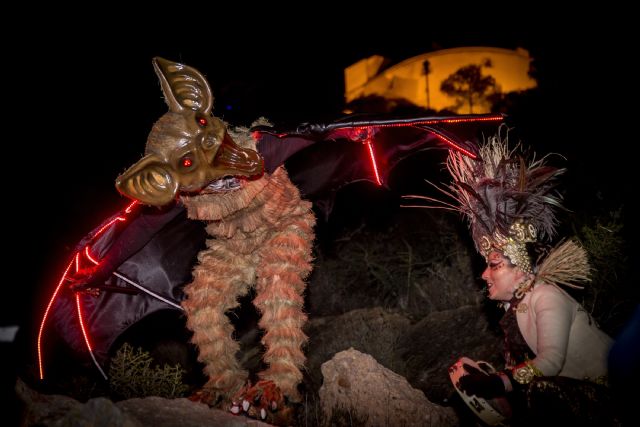 José Antonio Patrón se mete en la piel de un terrorífico murciélago para dar vida a la Mussona - 2, Foto 2