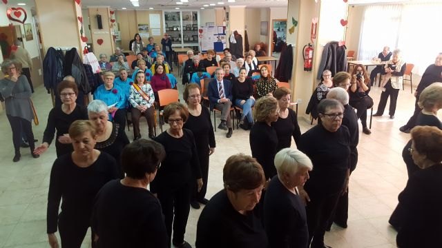 La Comunidad destinará este año unos 800.000 euros a atender a las personas mayores de San Javier - 1, Foto 1